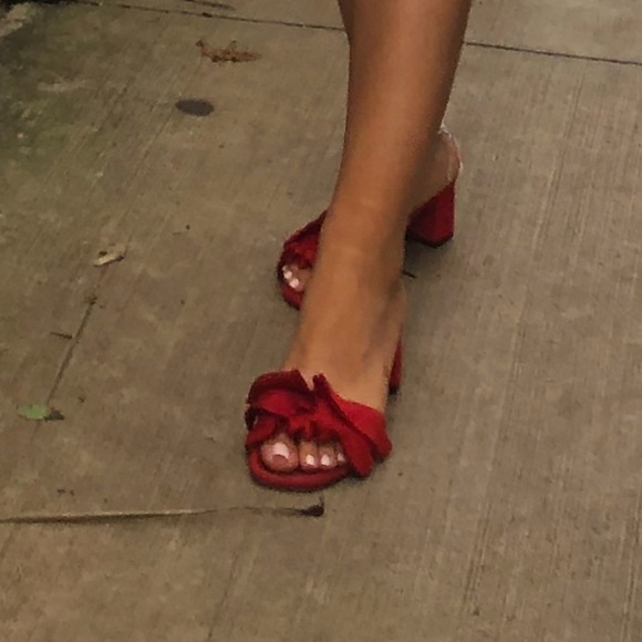 Nasty Gal Scarlet Red Suede Ruffle Block Heels Mules - Picture 3 of 9